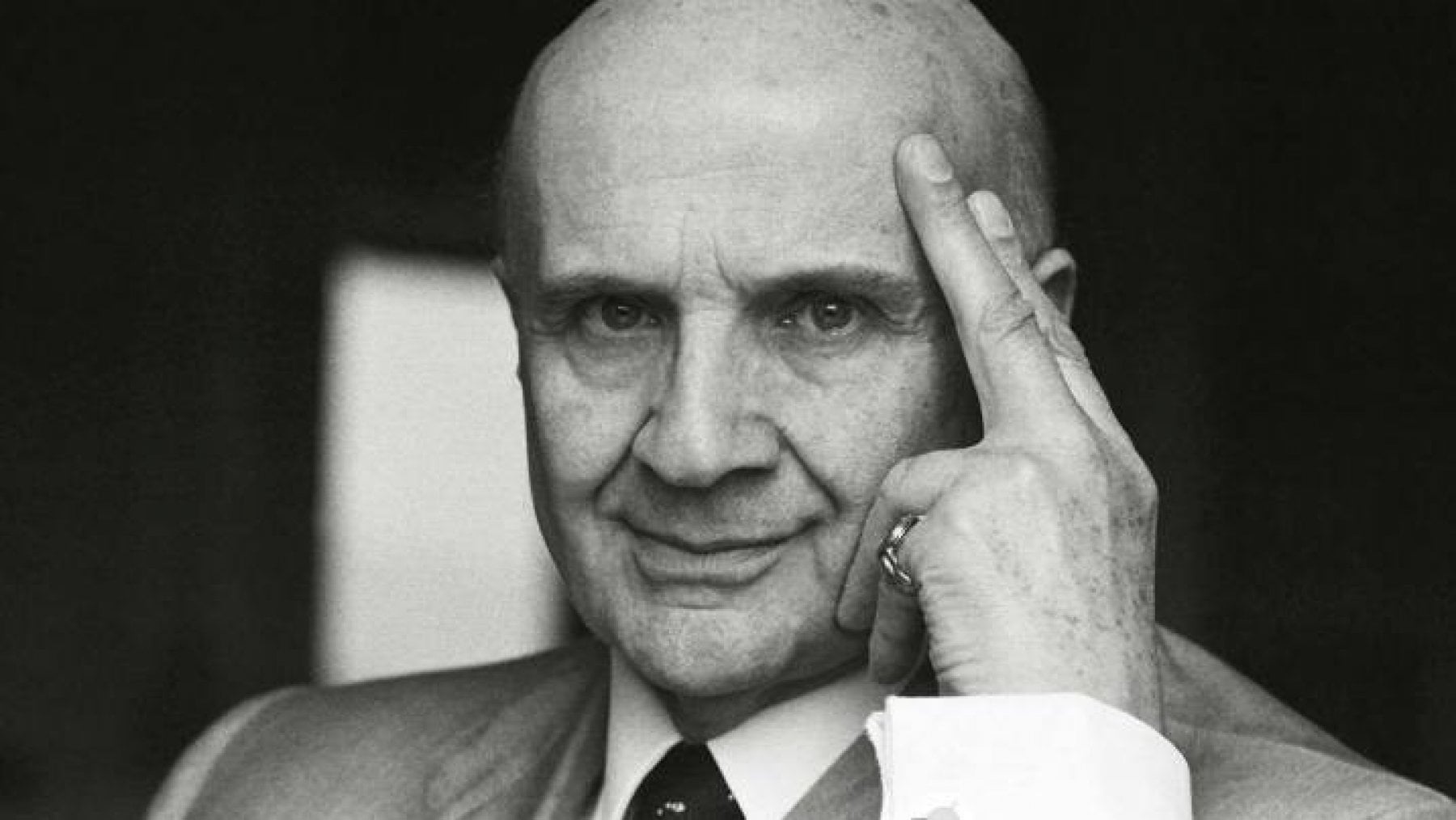 Gustavo Rol